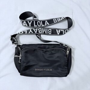 Bimbo y Lola Black Crossbody Bag
